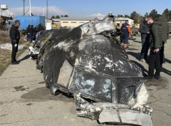 乌克兰航空价格-乌克兰：伊朗导弹击中客机驾驶舱下方 飞行员当场死亡